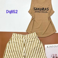 Đồ bộ quần đùi ca rô nhỏ áo ba lỗ in hình chữ Sakura - DBO4705