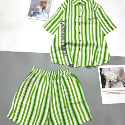 Đồ bộ quần đùi áo sơ mi tay ngắn cổ bẻ sọc chữ - DBO4715