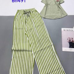 Đồ bộ mặc nhà quần dài carô và sọc áo ba lỗ - DBO4751