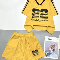 đồ bộ quần đùi áo tay ngắn cổ V in số 22 - DBO4767