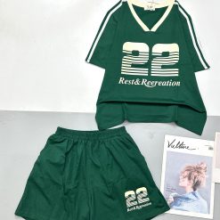 đồ bộ quần đùi áo tay ngắn cổ V in số 22 - DBO4767