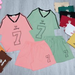 đồ bộ quần đùi áo tay ngắn cổ V in số 7 - DBO4801