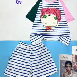 đồ bộ quần đùi áo tay ngắn sọc ngang in hình bé mặt to - DBO4809