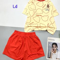 đồ bộ quần đùi trơn áo tay ngắn in hình nhiều mặt gấu - DBO4811