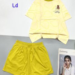 đồ bộ quần đùi trơn áo tay ngắn in hình nhiều mặt gấu - DBO4811