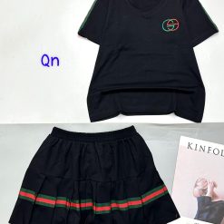 đồ bộ chân váy có quần áo tay ngắn cổ V - DBO4819