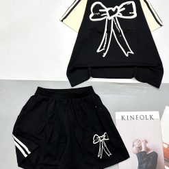 Đồ bộ quần đùi áo tay ngắn in hình nơ lớn - DBO4821