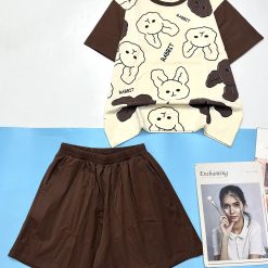 đồ bộ quần đùi trơn áo tay ngắn in hình nhiều thỏ - DBO4858