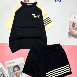 Đồ bộ quần đùi áo tay ngắn in hình chó quần 3 sọc - DBO4926