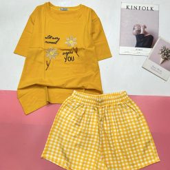 Đồ bộ quần đùi caroo áo tay ngắn in hình hoa - DBO4942