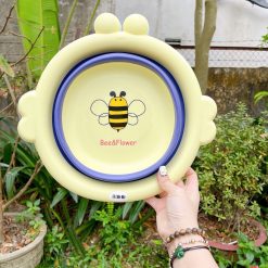 Chậu Gấp Gọn Silicone Hình Con Ong - Chậu Rửa Mặt Gấp Gọn Bằng Nhưa An Toàn Cho Bé 33x31,5x4 Cm - CRMCO01