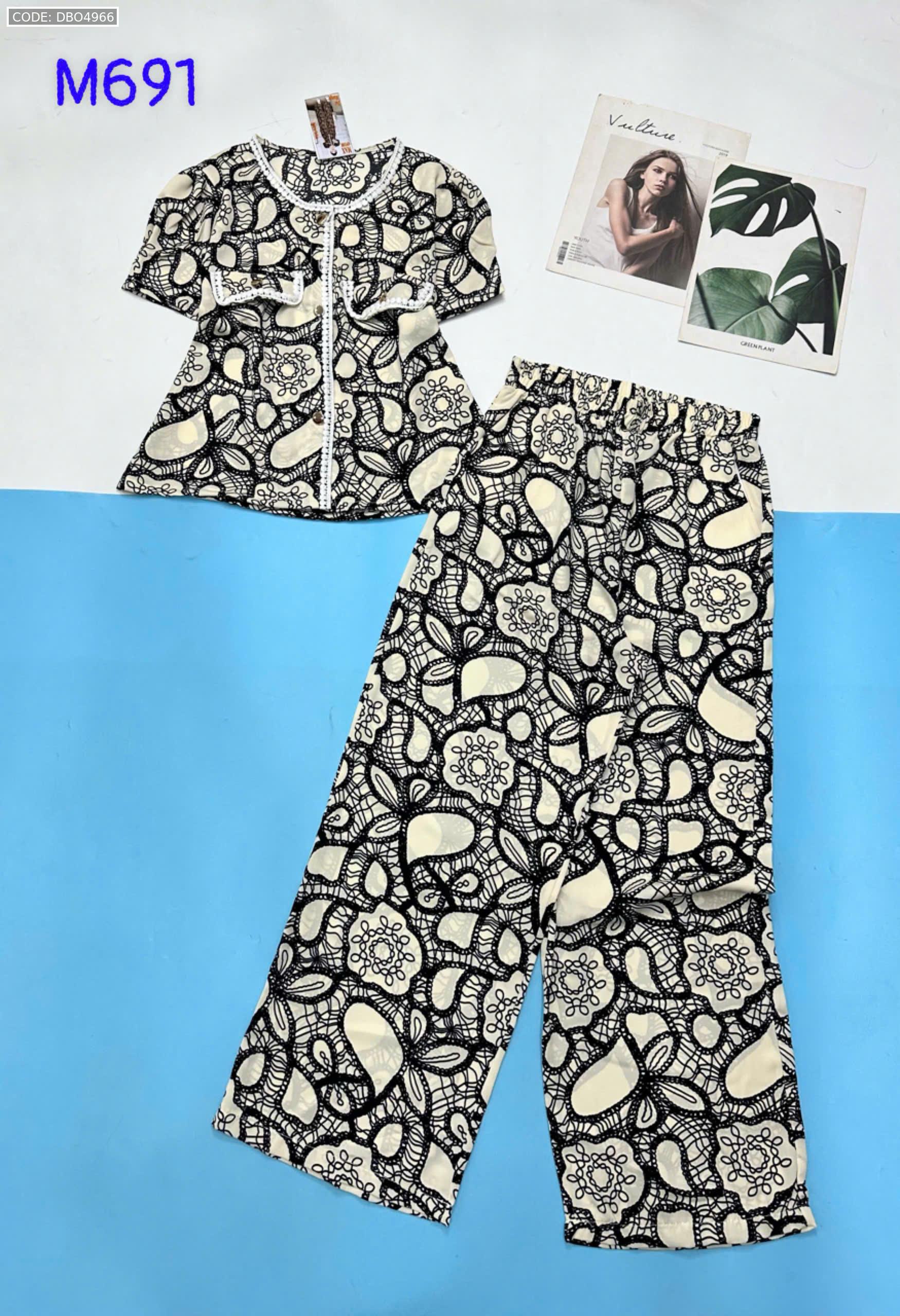 Đồ bộ mango áo tay ngắn may 2 túi trước kiểu xinh Đồ bộ mango áo tay ngắn may 2 túi trước kiểu xinh