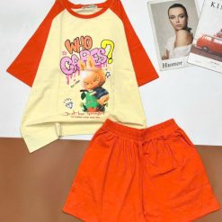 Đồ bộ quần đùi áo tay ngắn chữ WHO - DBO4979