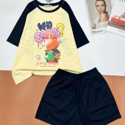 Đồ bộ quần đùi áo tay ngắn chữ WHO - DBO4979