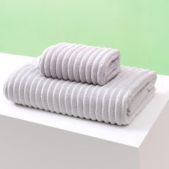 Khăn Tắm To Sóng Nước Mềm Mịn Dễ Thấm Nước 70x140cm - KTTSN01