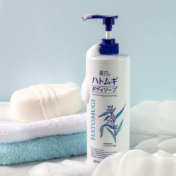 Sữa Tắm Ý Dĩ Hatomugi Moisturizing Washing 800ml - 4513574027077