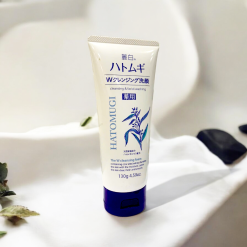 Sữa Rửa Mặt Ý Dĩ Hatomugi Cleansing Facial Washing 130g - 4513574027060