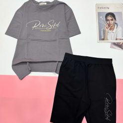 Đồ bộ quần lửng đen áo tay ngắn in nhiều chữ áo và quần - DBO5021