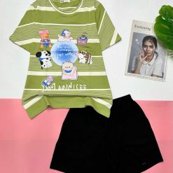 Đồ bộ quần đùi đen áo tay ngắn sọc nhiều hình - DBO5026