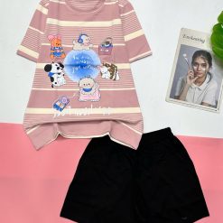 Đồ bộ quần đùi đen áo tay ngắn sọc nhiều hình - DBO5026