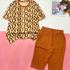 Đồ bộ quần lửng màu trơn áo tay ngắn in nhiều chữ đẹp - DBO5042