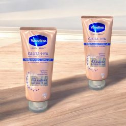 Sữa Dưỡng Thể Vaseline 4X Gluta-Hya Niacinamide Tone Up 300ml (Hàng nhập khẩu có tem phụ) - 8851932439923