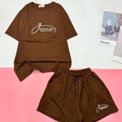 Đồ bộ quần đùi áo tay ngắn in chữ g kiểu - DBO5082