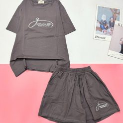 Đồ bộ quần đùi áo tay ngắn in chữ g kiểu - DBO5082