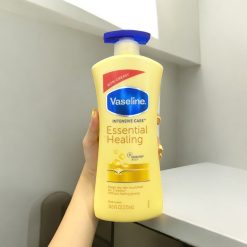 Sữa Dưỡng Thể Vaseline Intensive Care Essential Healing Màu Vàng 725ml - Hàng Xách Tay - 8901030912955