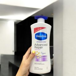 Sữa Dưỡng Thể Vaseline Intensive Care Advanced Repair Màu Trắng 725ml - Hàng Xách Tay - 8901030913006