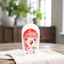 Sữa Tắm Charme Sữa Non Vitamin Trái Cây Hỗ Trợ Cấp Ẩm Dưỡng Sáng Da 1000ml - 8936194699053