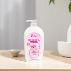 Sữa Tắm Charme Ngọc Trai Good Girl Hỗ Trợ Dưỡng Sáng Da Mịn Màng 1000ml - 8936194699077