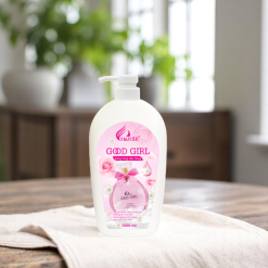 Sữa Tắm Charme Ngọc Trai Good Girl Hỗ Trợ Dưỡng Sáng Da Mịn Màng 1000ml - 8936194699077