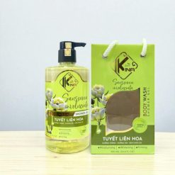 Sữa Tắm Kina Hương Nước Hoa Tuyết Liên 900ml - Hỗ Trợ Cấp Ẩm Dưỡng Sáng Da Mịn Màng - Tặng Kèm 1 Bông Tắm - 8938527651288