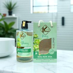 Sữa Tắm Kina Hương Nước Hoa Mẫu Đơn 900ml - Hỗ Trợ Cấp Ẩm Dưỡng Sáng Da Mịn Màng - Tặng Kèm 1 Bông Tắm - 8938527651295