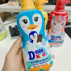 Sữa Tắm Gội Toàn Thân Cho Bé Dnee Kid Thái Lan Hình Chim Cánh Cụt Màu Xanh Dương 400ml - 8851989064697