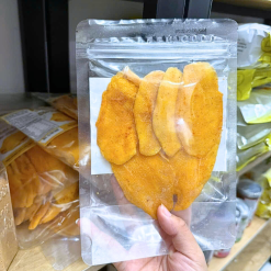 Xoài Sấy Dẻo Muối Ớt 100g Thơm Ngon Túi Zip - 8936208932756