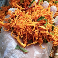 Khô Gà Lá Chanh 300g Thơm Ngon Túi Zip - 8936208932961