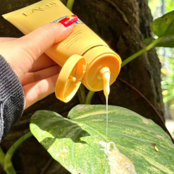 Sữa Rửa Mặt Lachi Cheese NT Cosmetics Birghtening Milky Cleanser 100ml - 8936206760580