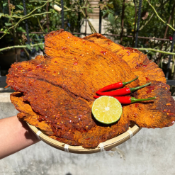 Khô Trâu Miếng Tẩm Vị Bò 250g Thơm Ngon hộp - 8936208938888M250G