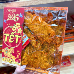 Khô Trâu Miếng Tẩm Vị Bò Thơm Ngon 500g - Hộp Ngôi Sao Lớn - KTMTVBHNSL500G
