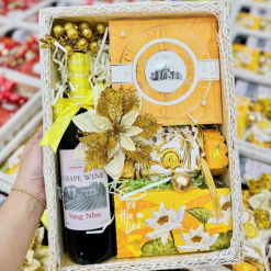 Hộp Quà Tết Chữ Nhật Rượu Vang Nho - Quà Tặng Tết - Quà Trang Trí Tết - QTTT23