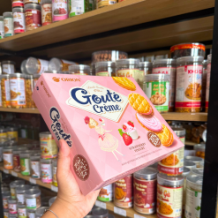 Bánh Quy Kem GOUTE CREME Vị Dâu Sữa Chua 320g - 8936029425710