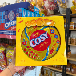 Bánh Cosy Quy Bơ Thập Cẩm Vị Bơ Sữa - Bánh Kinh Đô Cosy Bơ Sữa Hộp Thiếc Tròn Vàng 390Gr - Kèm Túi - 8934680025812