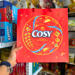 Bánh Cosy Quy Bơ Thập Cẩm Vị Socola - Bánh Kinh Đô Cosy Socola Hộp Thiếc Tròn Đỏ 390g - Kèm Túi - 8934680025560