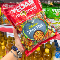 Hạt Nêm MOMMY VEDAN Tôm Thịt Bịch Đỏ 900g - 8935102415761