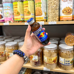 Nước Tăng Lực Bò Húc REDBULL Chai Nắp Xanh (1lốc*10 chai) - 8850228000106