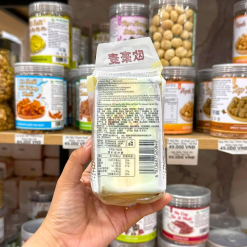 1 Cái Bánh Bông Lan Tam Giác CHUNSANJIAO Vị Trà Xanh - Màu Xanh Lá - BBLTGCVTX01