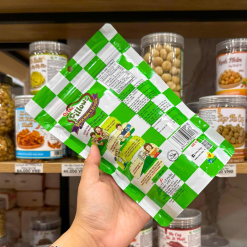 Bánh Quy Nhân Kem Socola OISHI PILLOWS Vị Sữa Dừa 80g - BQNKSOPVSD80G