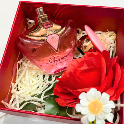 Set Hộp Quà Tặng Nước Hoa Nữ Good Charme Venus 50ml - Hộp Hoa Rơm Nhiều Màu - SETQUACHARME31